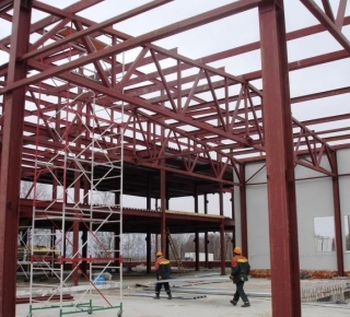 Construcții metalice ! / Металлоконструкций!