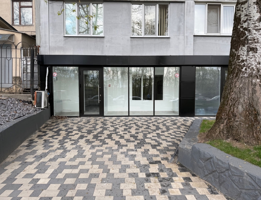 Торговое помещение, 61 м², Кишинёв