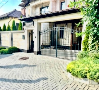Дом, 220 м², Кишинёв